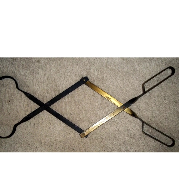 Vintage Brass Pristine Fireplace🔥Tools Linked Ensembled (5 Brass Tools & Base) - Picture 6 of 6